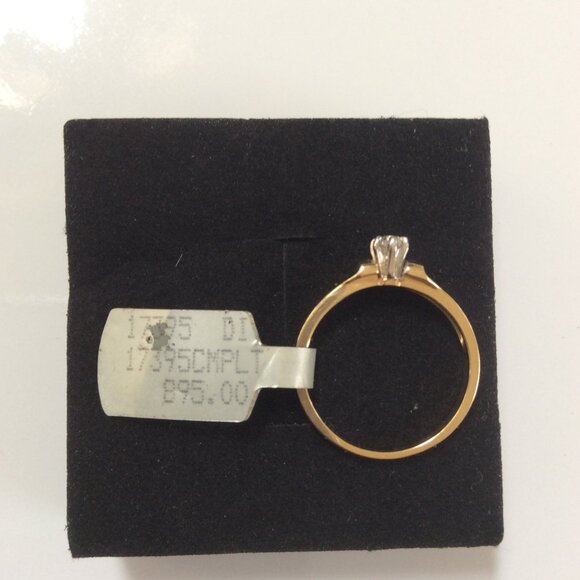 NWT STUNNING 14k GOLD & DIAMOND RING MSRP 1,295 - Picture 3 of 7